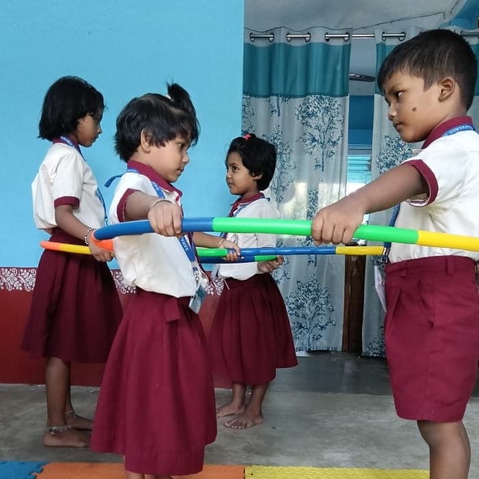 হুলাহুপ ও ব্যালেন্সিং গেমস